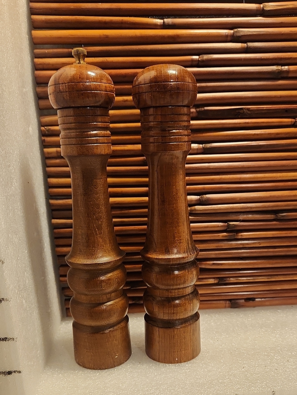 Classic Wooden Salt and Pepper Mills – Brown